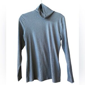 32 degrees sizeL stretchy bottom layer grey turtleneck shirt NWOT